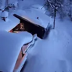 Feriehus Waterfalls - Norway Mountain & Traveller Award Winner! *