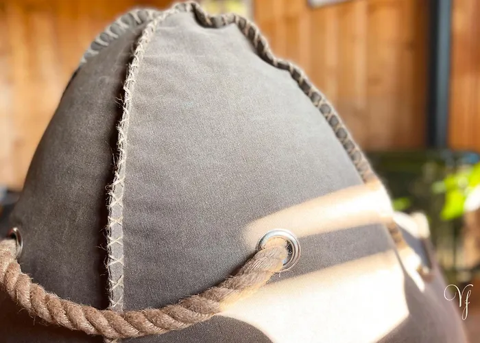 Waterfalls - Norway Mountain & Traveller Award Winner! Ferienhaus *