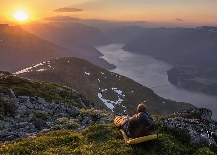 Waterfalls - Norway Mountain & Traveller Award Winner! Ferienhaus Voss